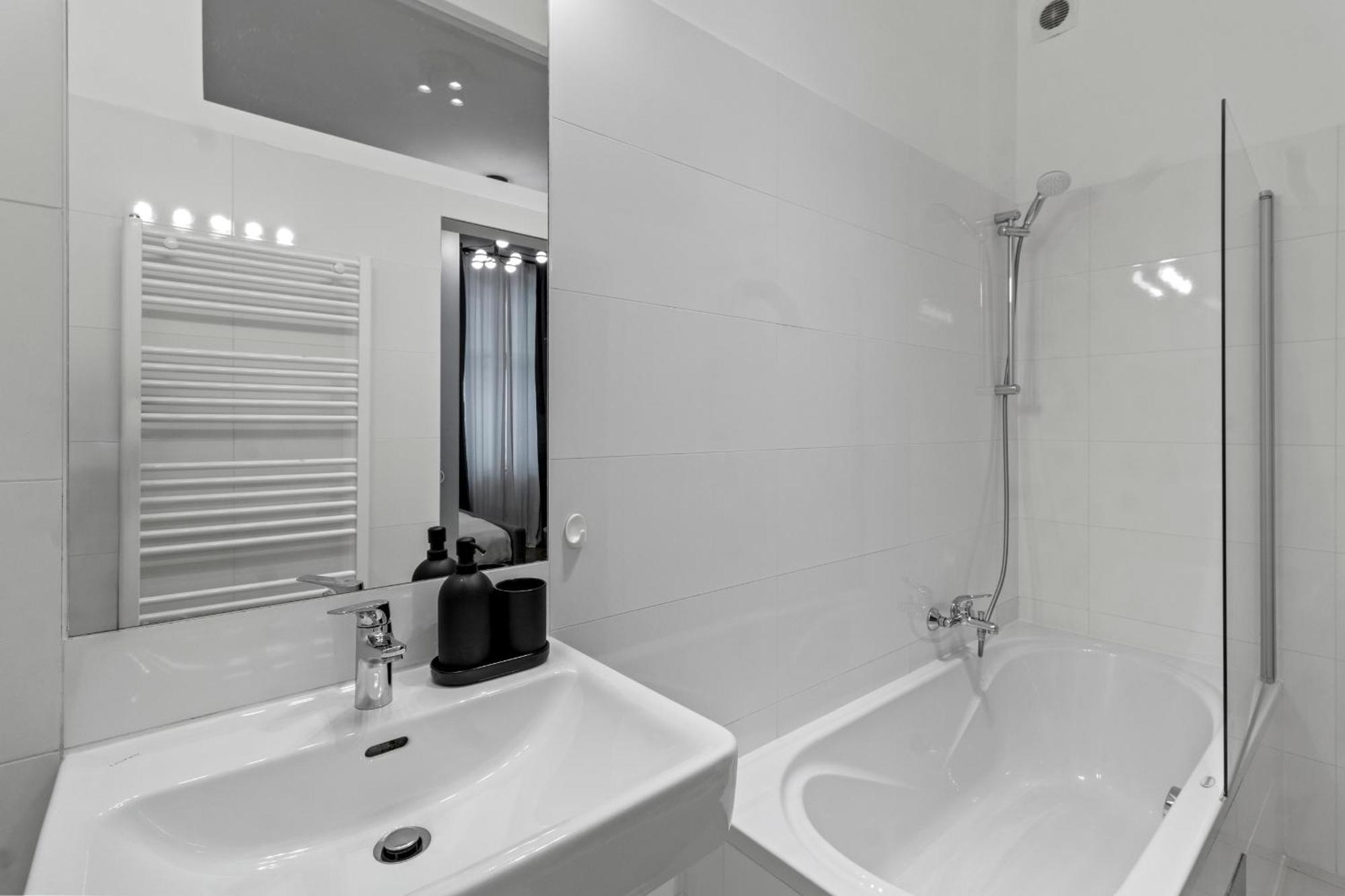 Cozy Vienna Apartments - 4 Min U6 Josefstaedterstrasse Exteriör bild